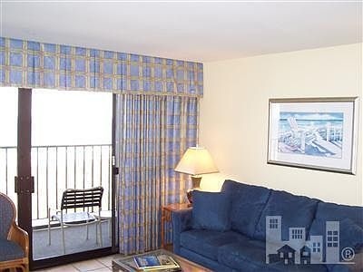 4th image of 711 S Lumina Avenue #305