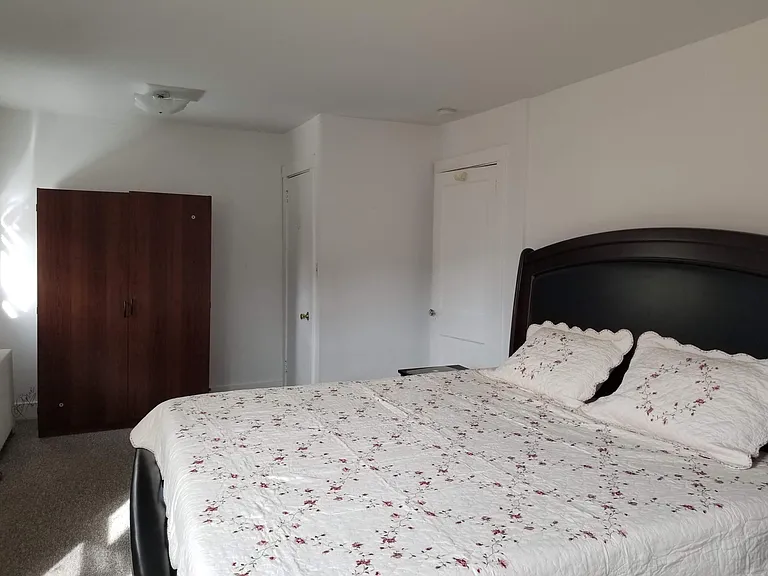 541 Summerlea St #1 — Photo 12