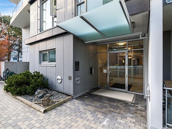 4th image of 373 Tyee Rd #308