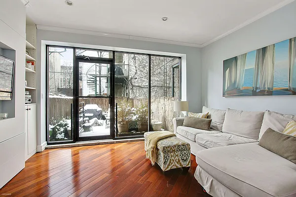 Rented by Corcoran | media 2