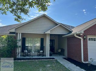 303 Camden Ct, Hinesville, GA 31313