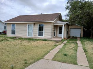 2302 W 10th St, Plainview, TX 79072