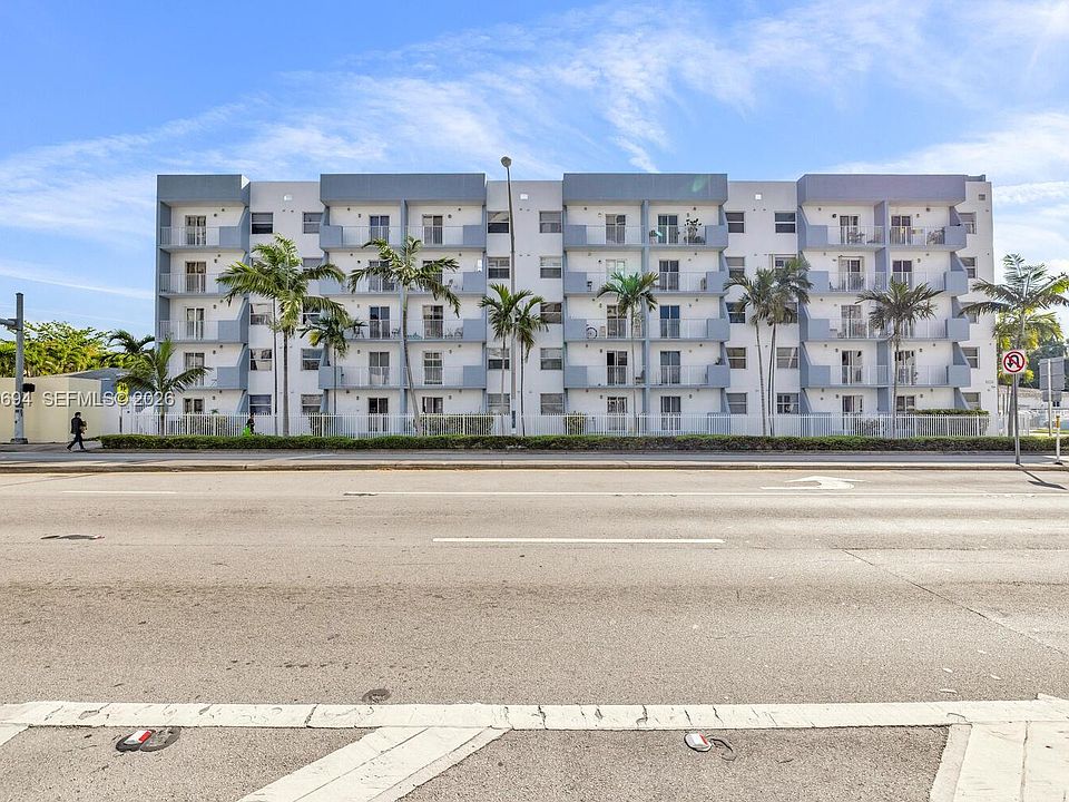 1st image of 2575 SW 27th Ave APT 111