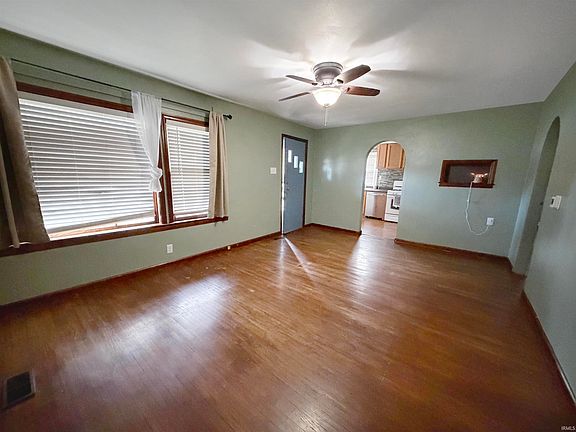 4th image of 951 W Palmer St