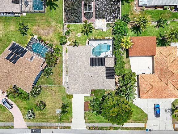4th image of 3931 Pelican Blvd