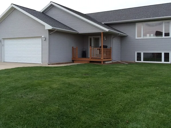111 Spruce St, Fountain, MN 55935