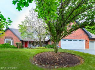 7206 Bonnie Dr, Crystal Lake, IL 60014