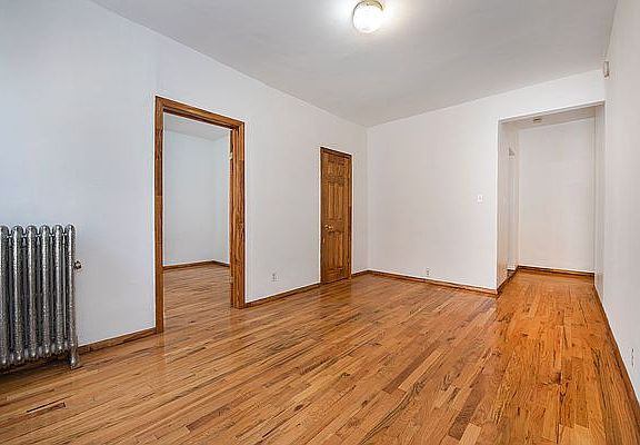 2nd image of 514 W 170th St APT 42
