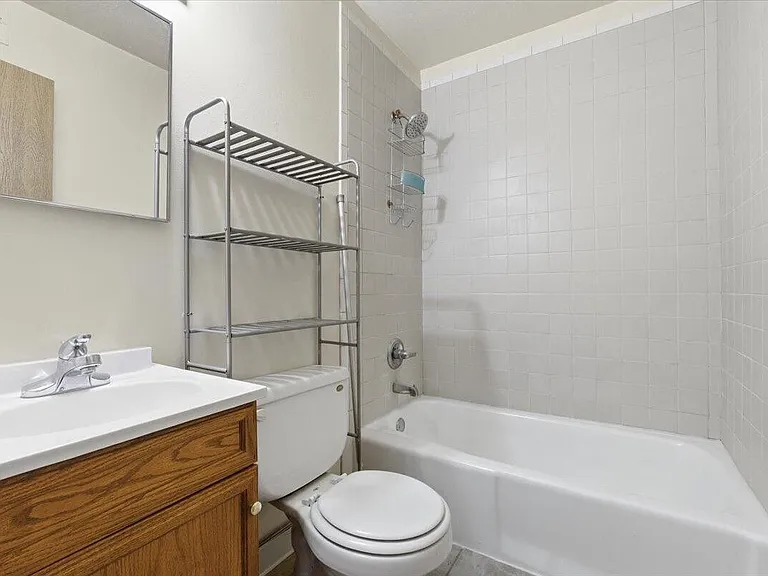 4009 Twin City Dr — Photo 8