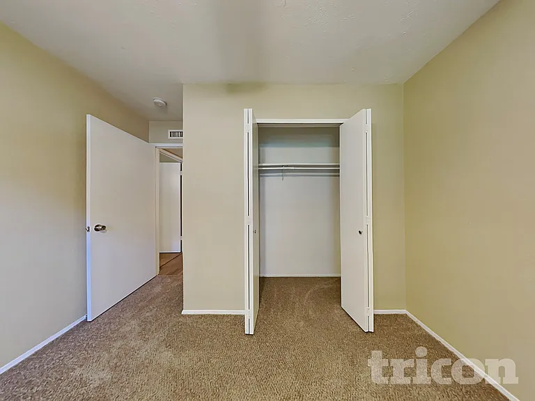 9324 Timberbluff Rd — Photo 10