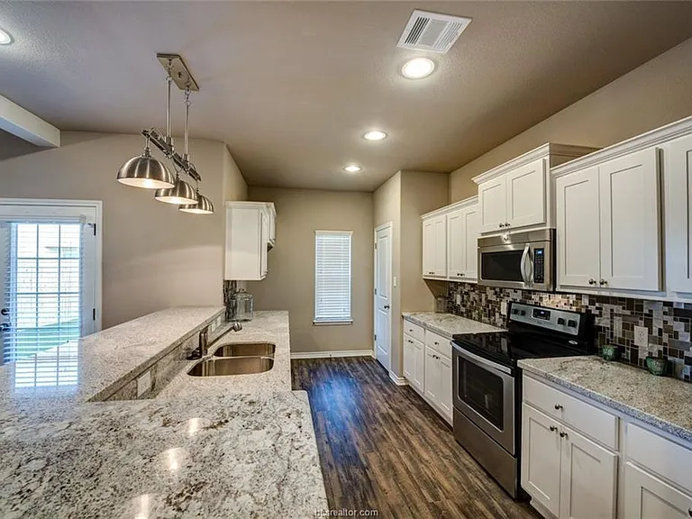 2905 Papa Bear Dr — Photo 5