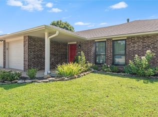 1902 SE Lawrence St, Bentonville, AR 72712