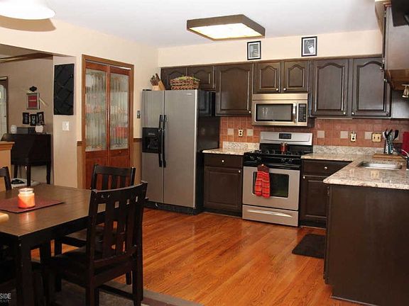 5th image of 19268 Porter Dr