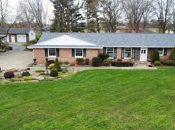 7470 Gayview St, Louisville, OH 44641