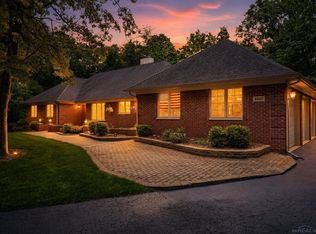 3867 Nutcracker Ct, Oxford, MI 48370