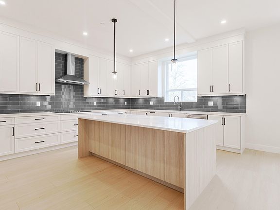 4th image of 11002 243b St