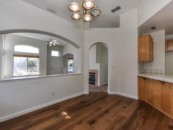 5th image of 133 Lembi Dr