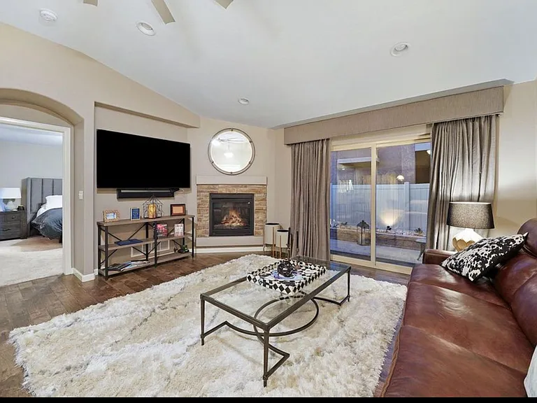 824 Yellow Jasper Point — Photo 7