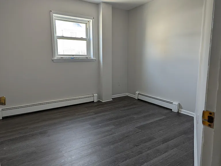 32 Idlewild Ave #1L — Photo 6