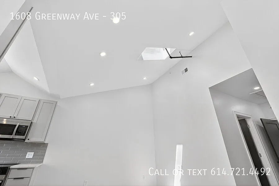 1 bed, 750 sqft, $1,599 — Photo 2