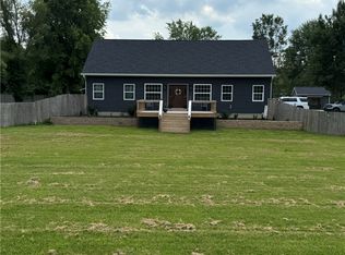 25583 E Us Highway 40, Dennison, IL 62423