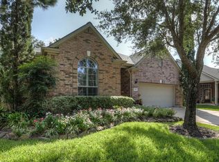1610 S Lago Vista Dr, Pearland, TX 77581