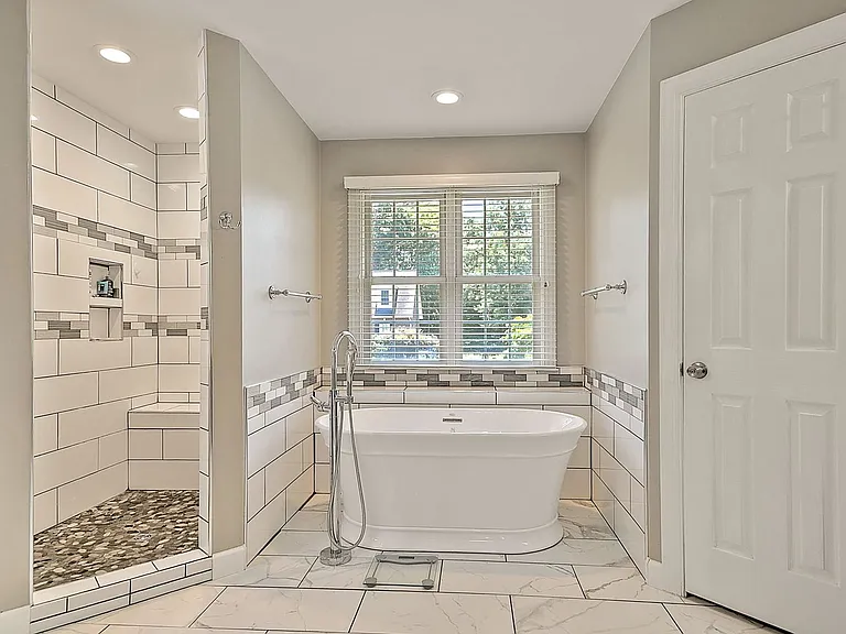 9 Wayland Ct — Photo 25