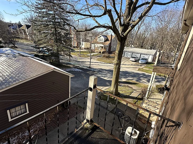 1082 Hillstone Rd #1 — Photo 21