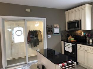 305 Rutherford Ave, Franklin, NJ 07416