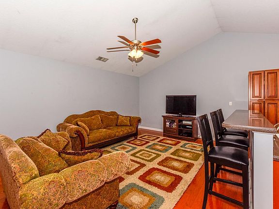 5th image of 8102 Spice Tree Way