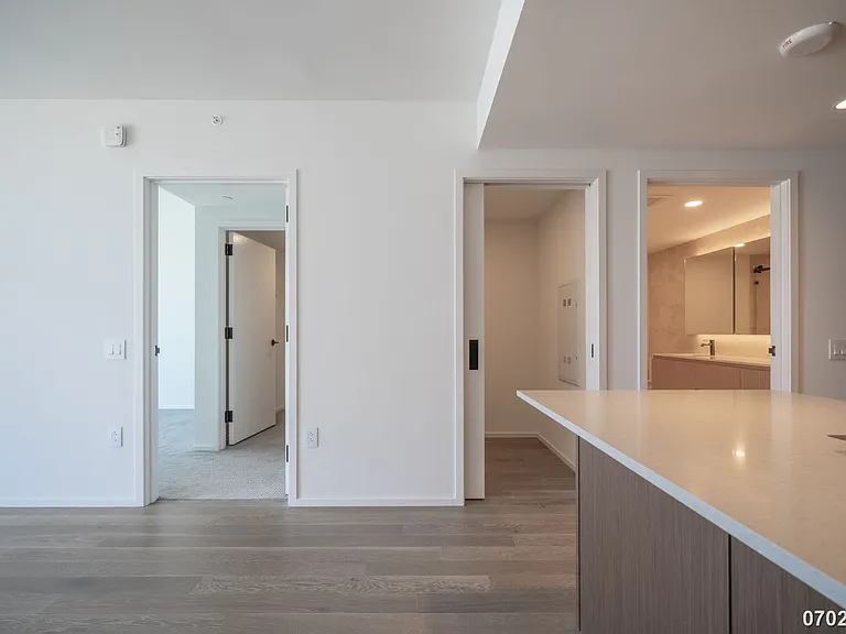 333 Ward Ave #1807 — Photo 16