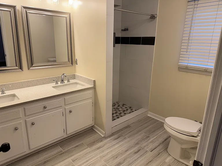 5527 Wayne Rd — Photo 9