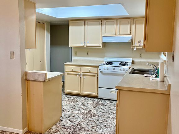 5th image of 1444 Dale Douglas Dr