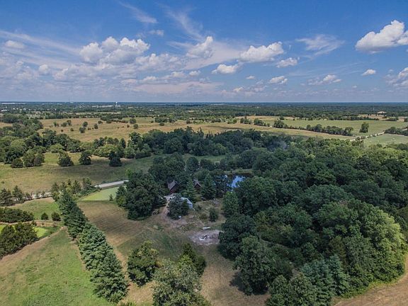 5120 Co Rd 404 Fulton MO 65251-large-002