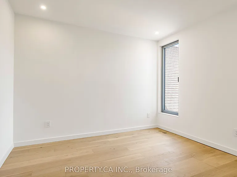 301 Keele St #2 — Photo 24