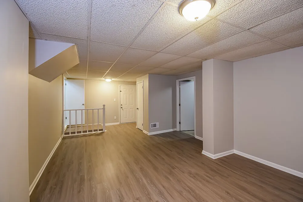 3 bed, 2.0 bath, 1440 sqft, $2,990 — Photo 4