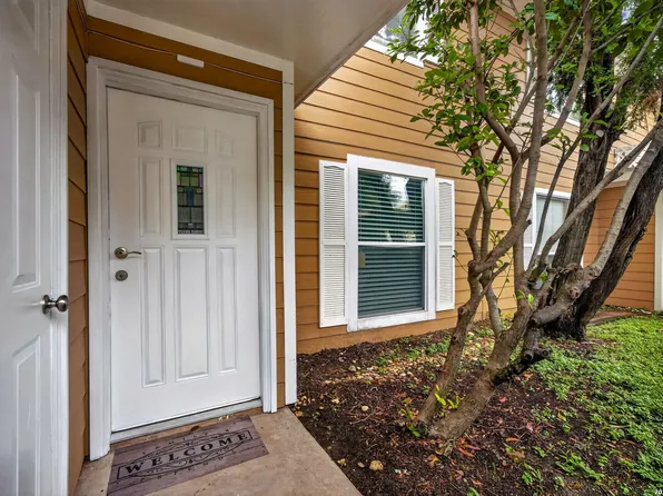 7322 Oak Manor Dr #44, San Antonio, TX 78229