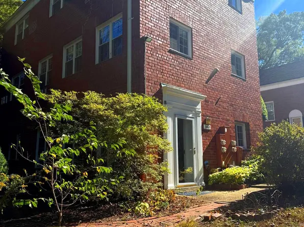 3460 Martha Custis Dr, Alexandria, VA 22302