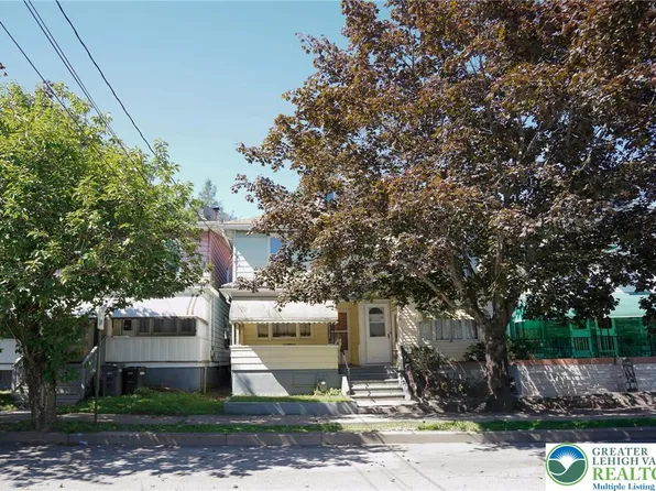 782 N James St, Hazleton, PA 18201