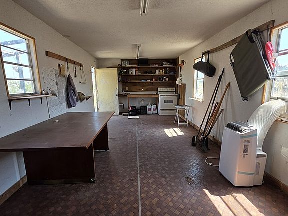 4th image of 15 Brando Rd