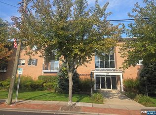 289 Valley Blvd APT 1A, Wood Ridge, NJ 07075