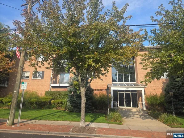289 Valley Blvd APT 1A, Wood Ridge, NJ 07075