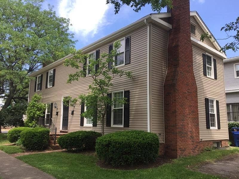 Close proximity to downtown dining & nightlife, Woodland Par