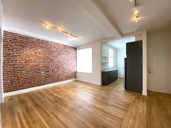 5th image of 725 Leavenworth St APT 2