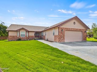 5208 Kona Ln, Yakima, WA 98908
