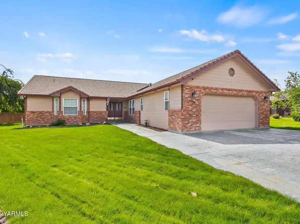 5208 Kona Ln, Yakima, WA 98908