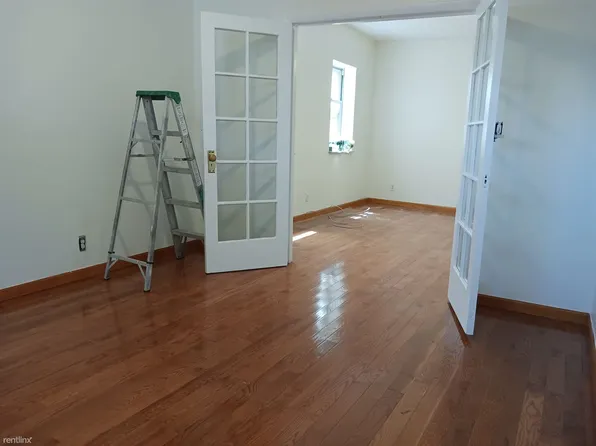 2150 E 1st St, Brooklyn, NY 11223