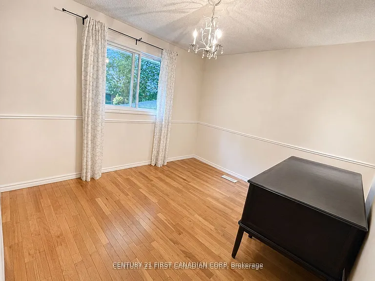 1341 Aldersbrook Rd — Photo 12