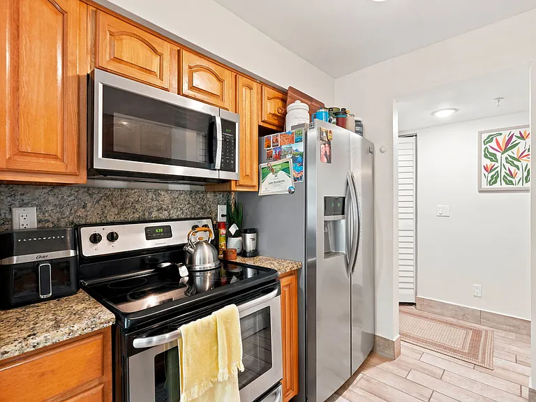 8642 Mallard Reserve Dr #101 — Photo 12