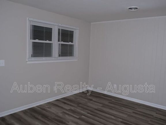 5th image of 1602 Johns Rd APT E